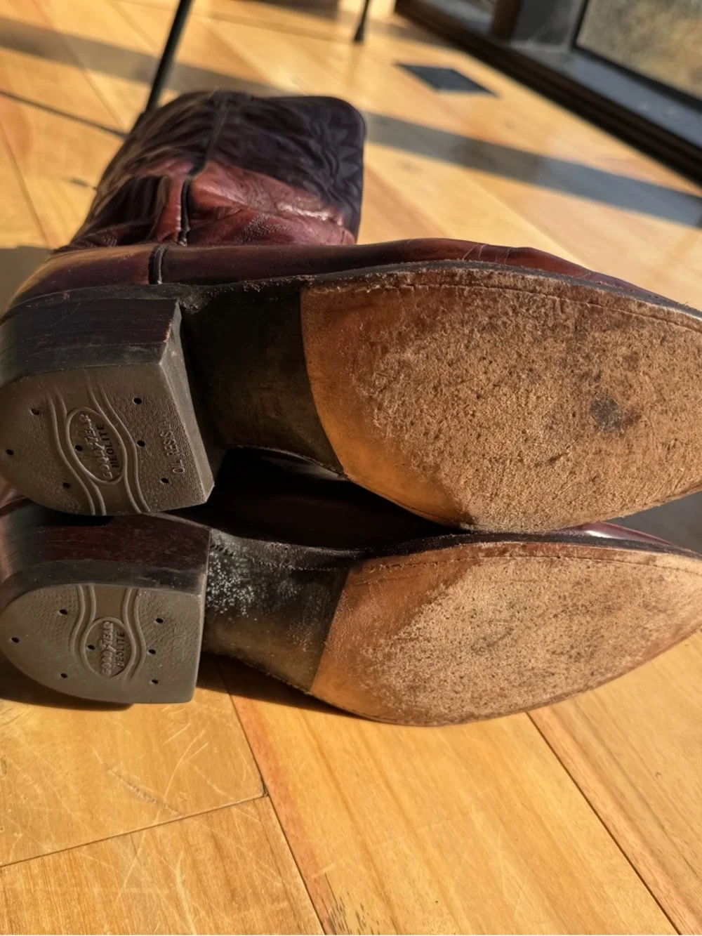 Dan Post Tan and Brown Leather‎ Western Boots - Embroidered Detail size 10-D